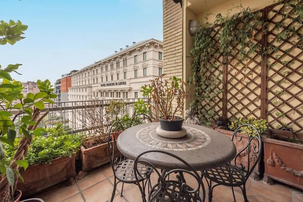 Centro Extra Luxury Appartment With Terrace Mailand Italien